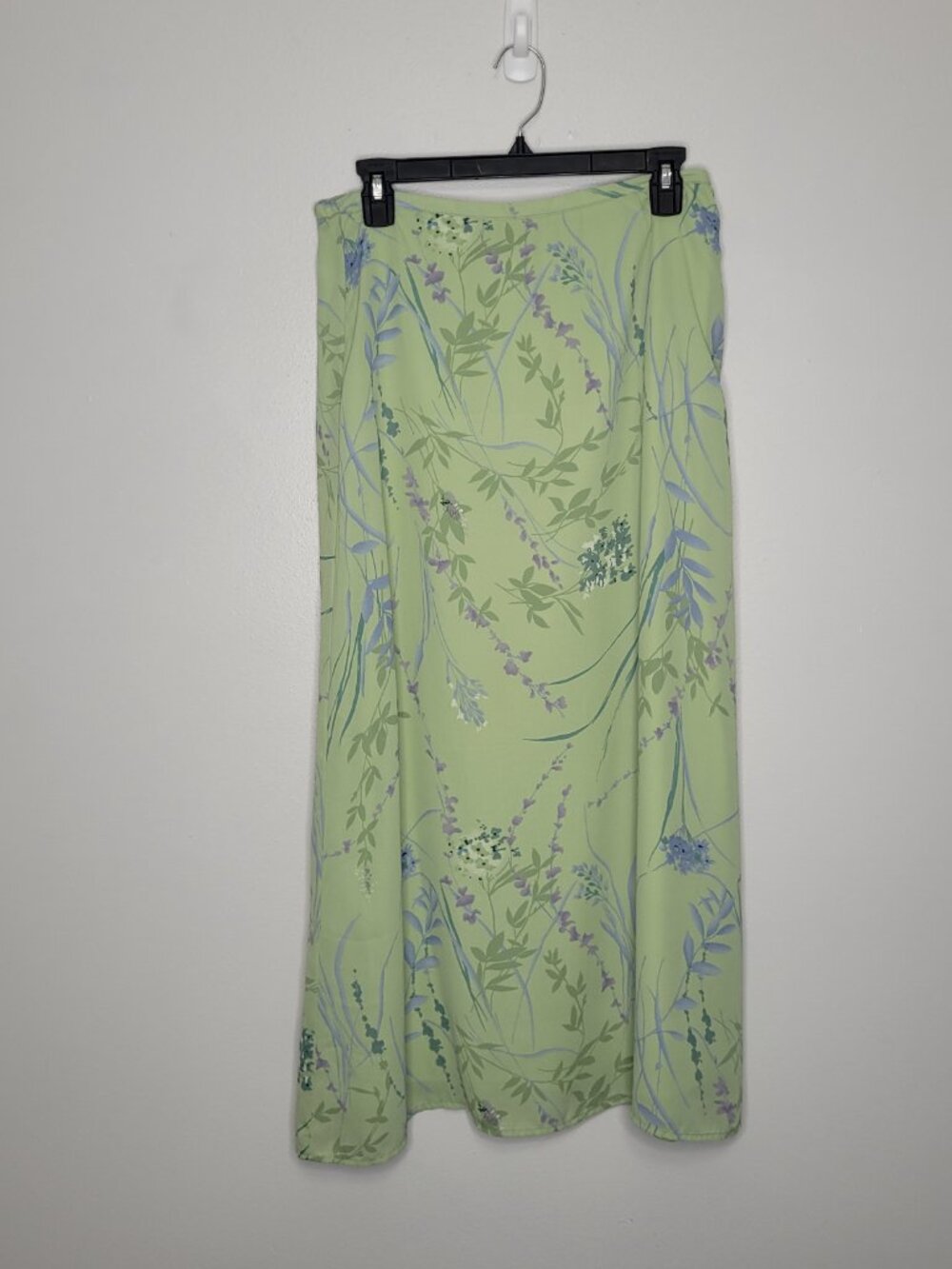 Vintage y2k Johnathon Martin green blue flower print long skirt size medium